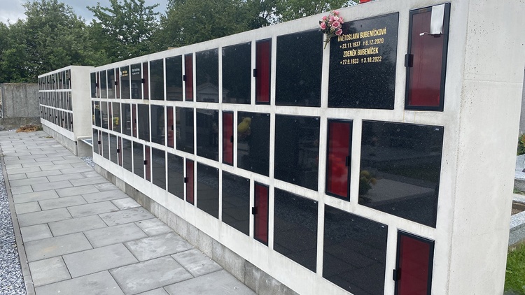 Betónové kolumbáriá