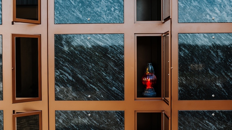 Nerezové kolumbáriá